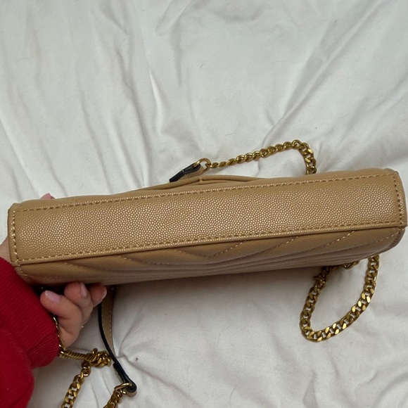 Inspired Beige Quilted Leather Chain Shoulder Bag - Picture 4 of 4